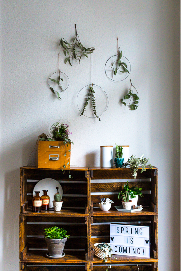Frühling: diy und schnelle deko idee mit pflanzen für zuhause Wohnzimmer design tapeten