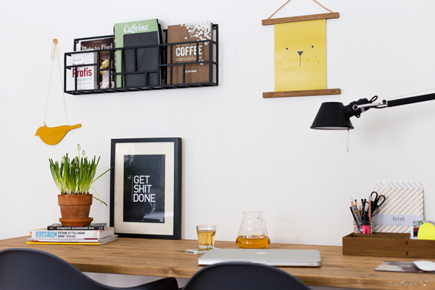 Schreibtisch DIY interior design living home Pappsalon